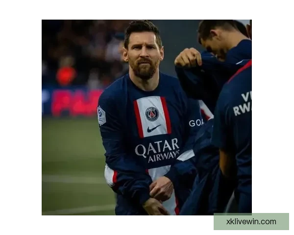 阿什拉夫直言梅西加盟后球队战术改变自己不开心表现受影响